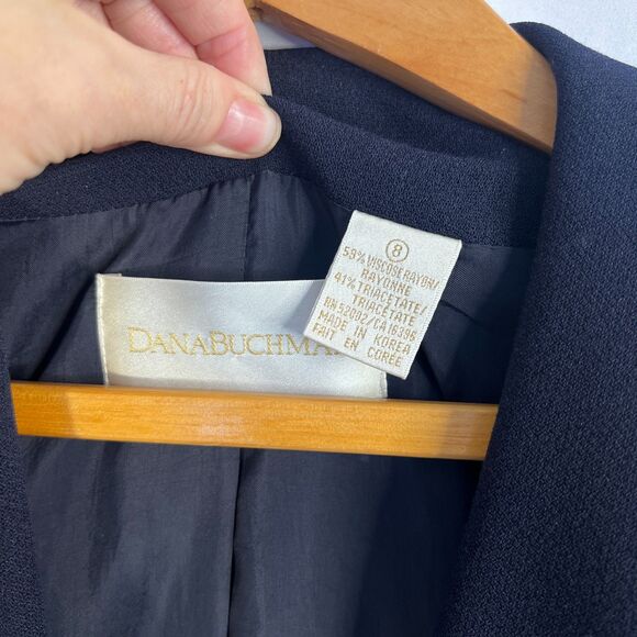 Dana Buchman Single Breasted Classic Career Blazer Navy Blue Size 8 Conservative - Picture 7 of 9